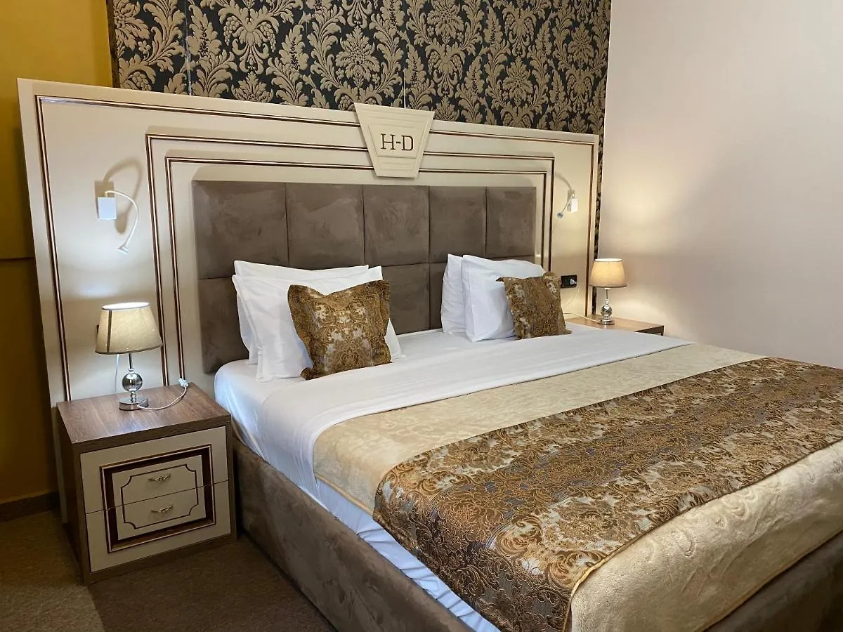Hotel Deluxe Tiran Arnavutluk