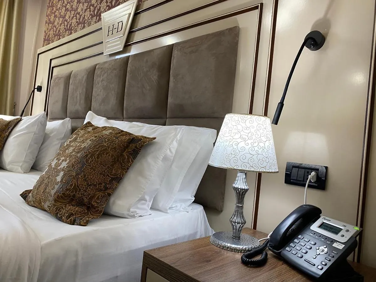 Hotel Deluxe Tirana