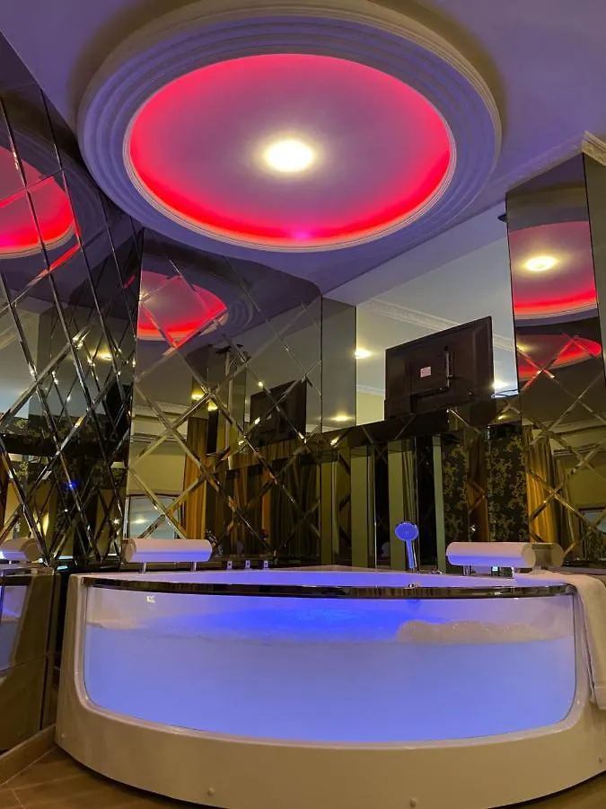 Hotel Deluxe Tirana